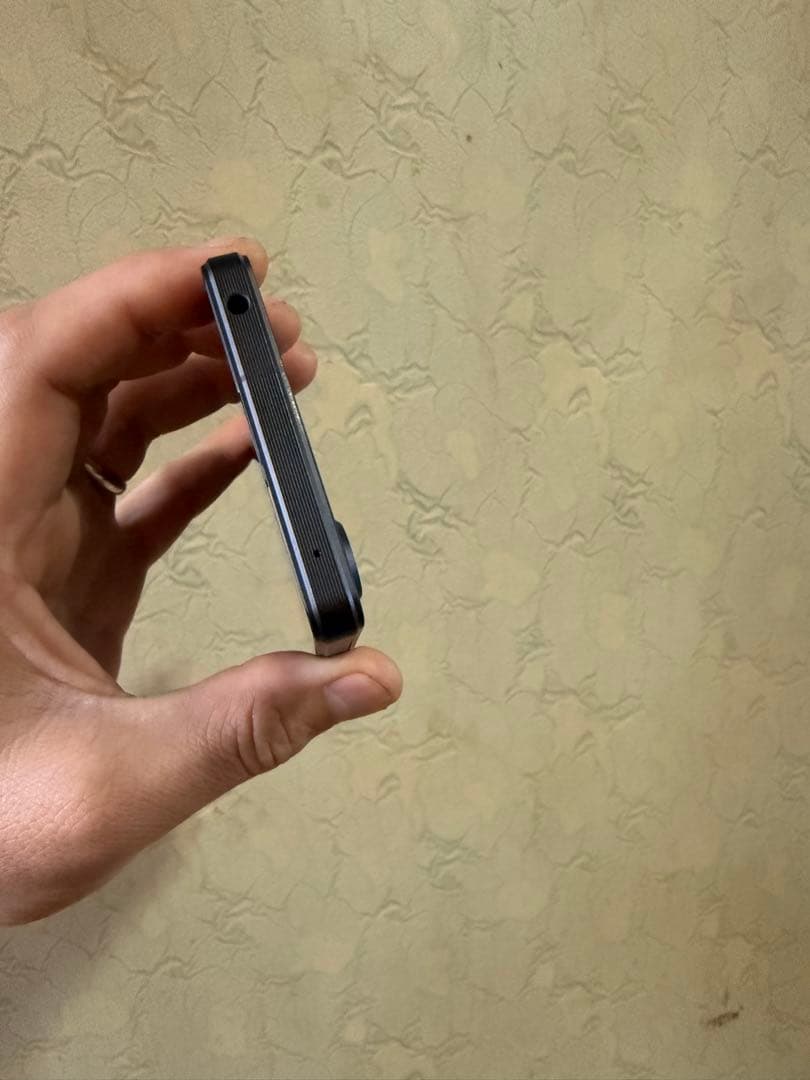 スマホ　XPERIA 1 V 256GB