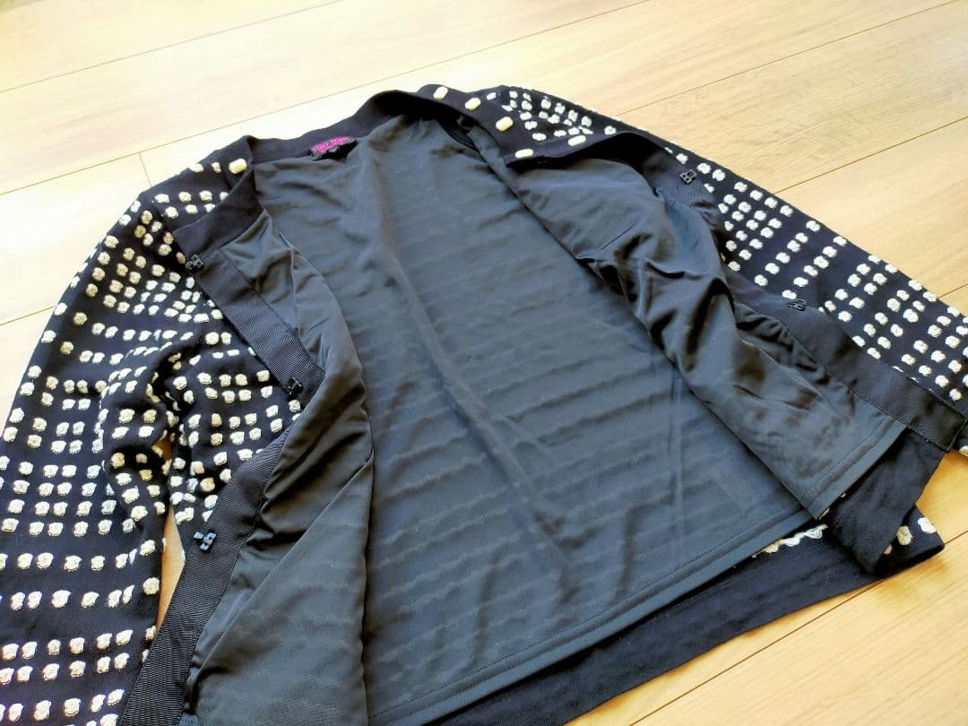 極美品YUKI TORII ユキトリイ 黒華やか上品ドットリ柄カーディガン40