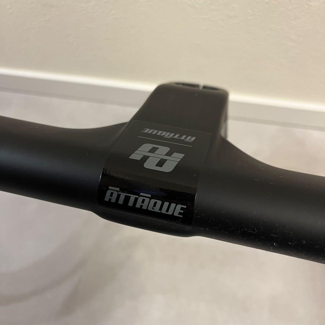 ATTAQUE ステム一体型カーボンハンドル GUST完成車取り外し品