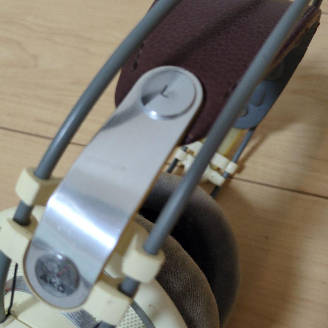 AKG ヘッドホン