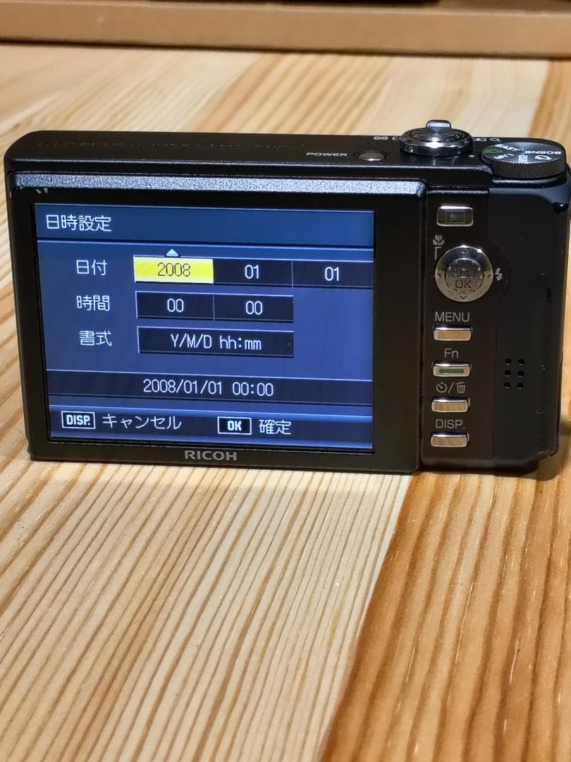 RICOH R10 コンパクトデジタルカメラ 本体