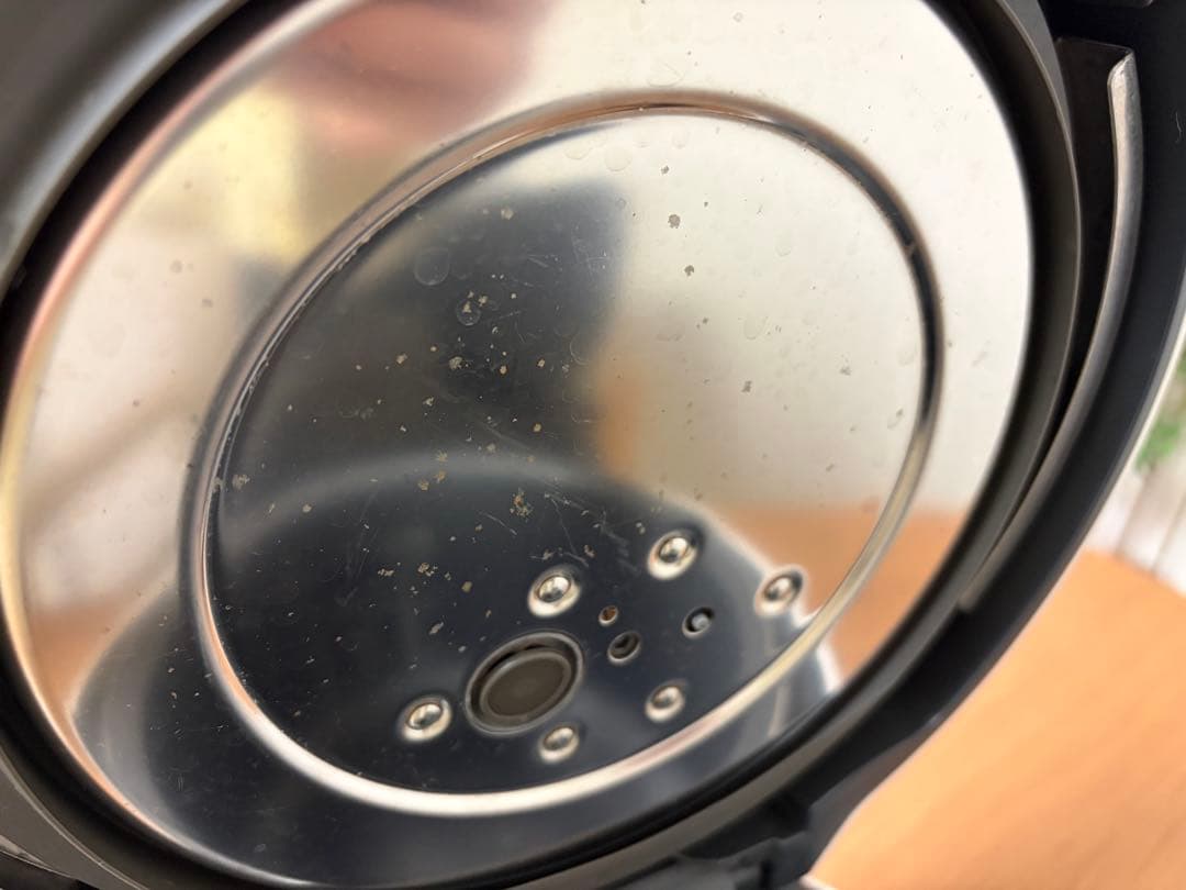 Panasonic　炊飯器　SR-NB102 2022年製　圧力　IH ジャー