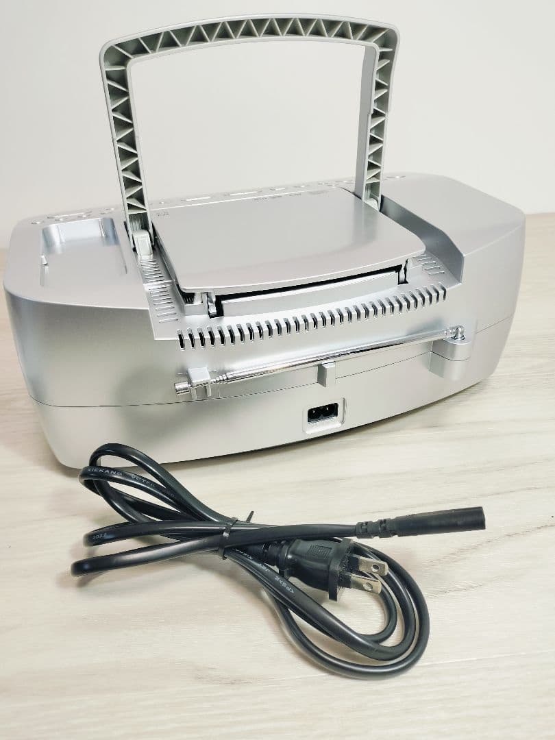 美品 22年製 TOSHIBA TY-CDX91 SD/USB/CDラジカセ