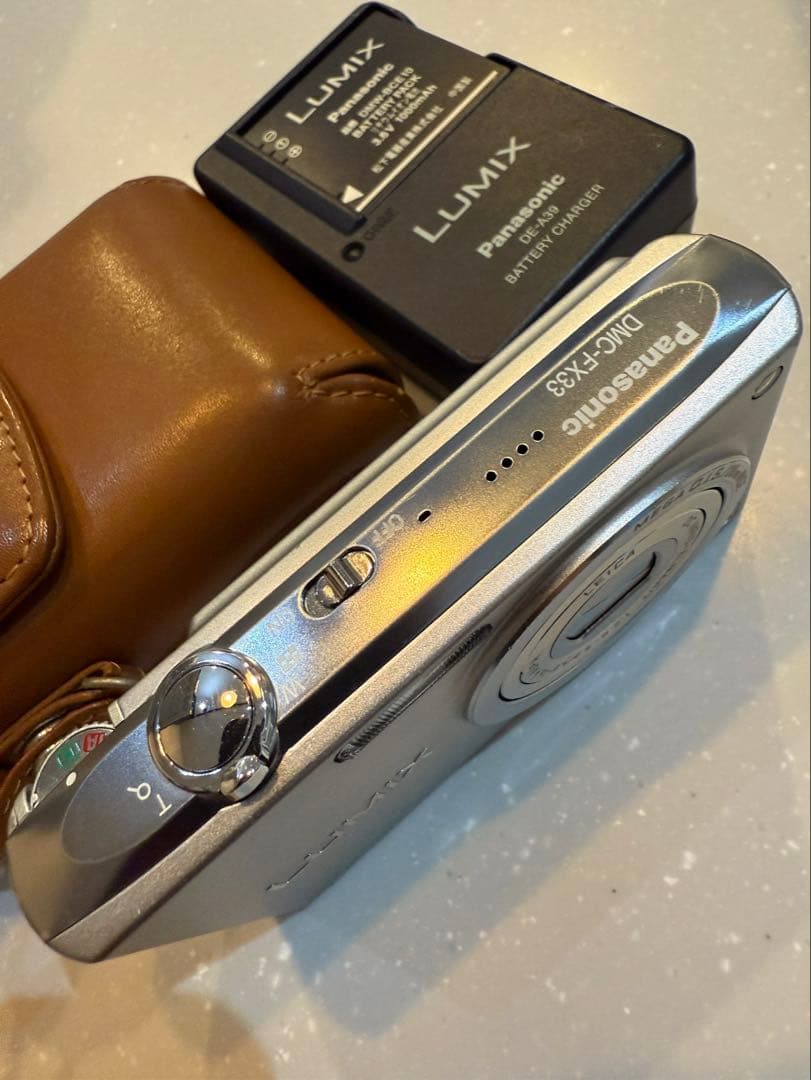 Panasonic DMC-FX33 コンパクトデジタルカメラ
