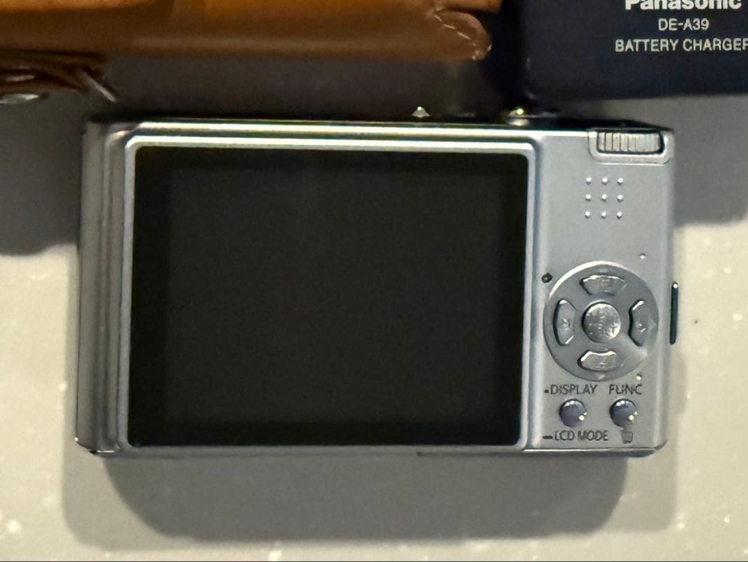 Panasonic DMC-FX33 コンパクトデジタルカメラ