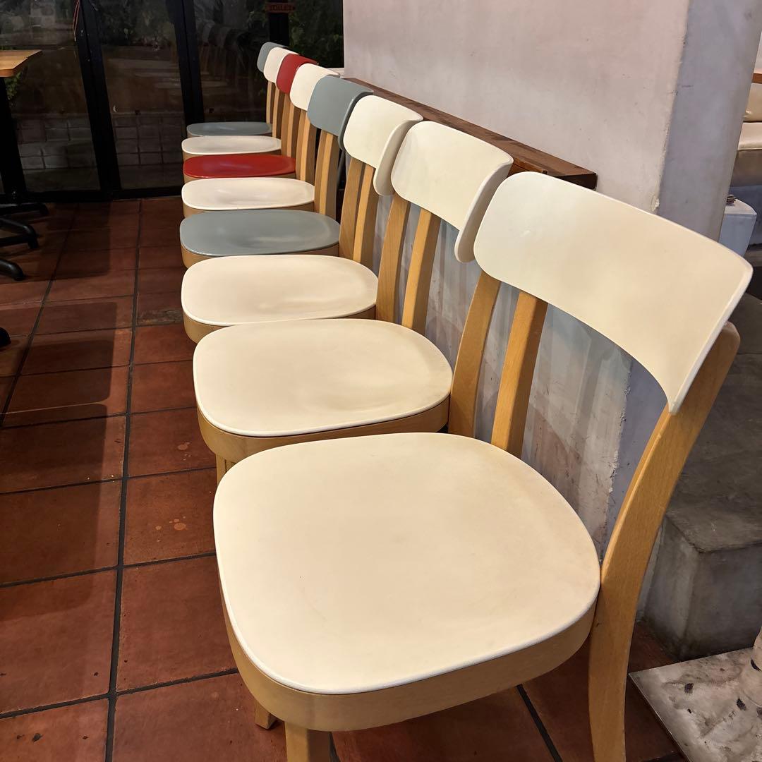 【皿洗いの民】 vitra バーゼルチェア