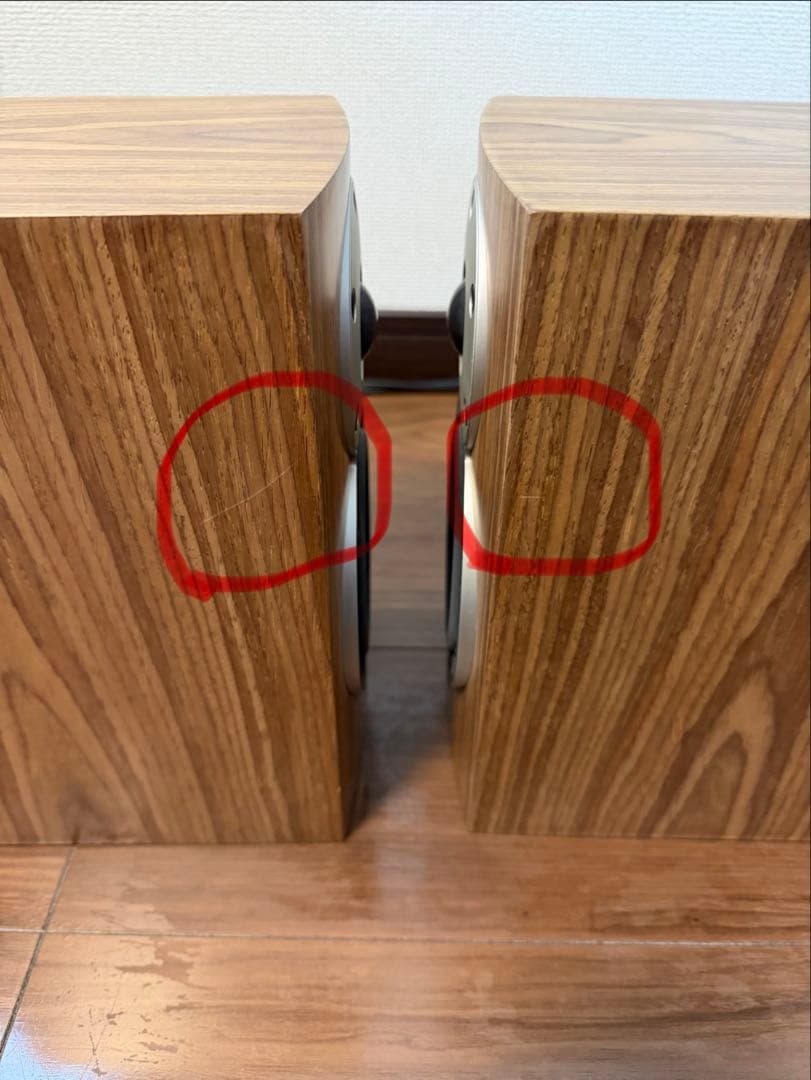 ダリのブックシェルフ型スピーカー、メヌエット　 （ウォールナット）