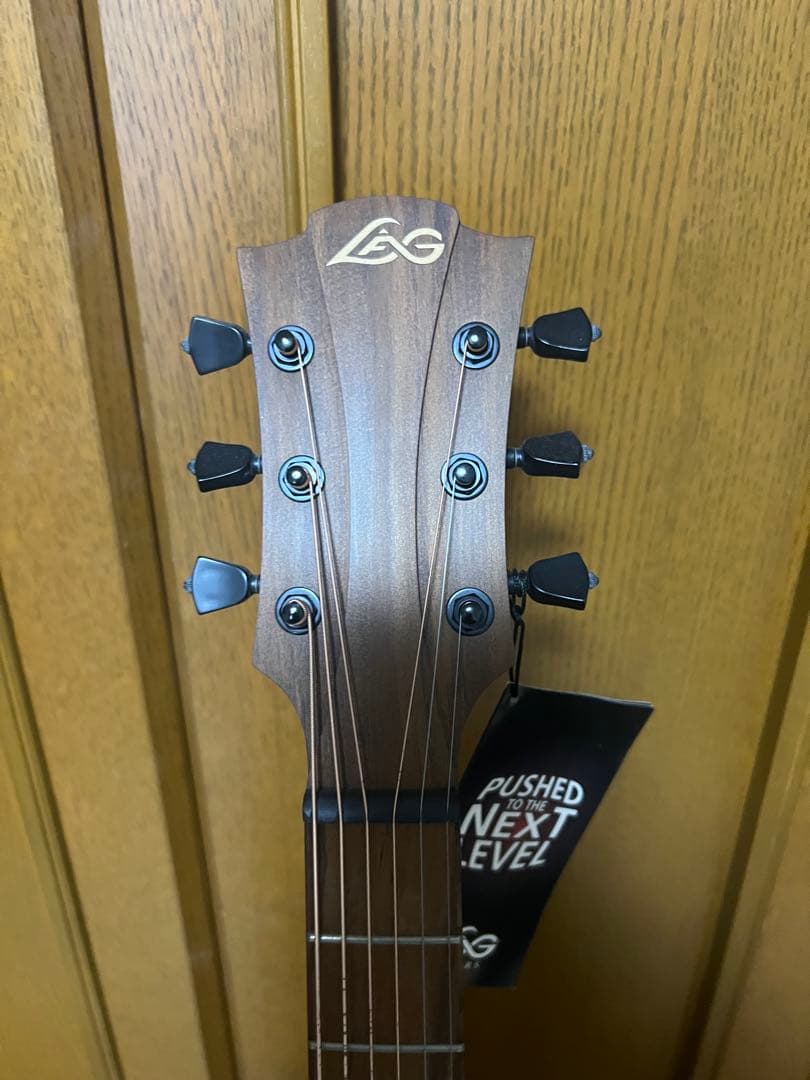 ほぼ未使用　LAG T118 ACE BLKエレアコ ギター