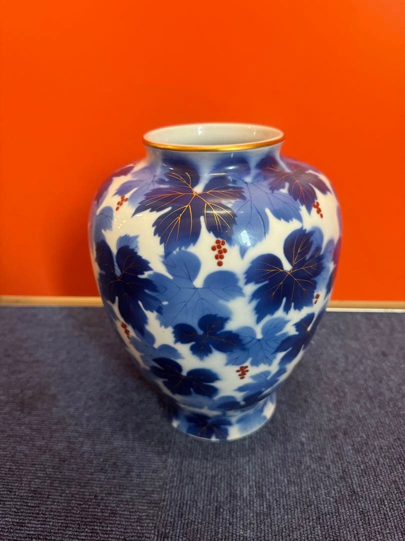 2002 深川製磁　葡萄瑠璃　花瓶　金彩