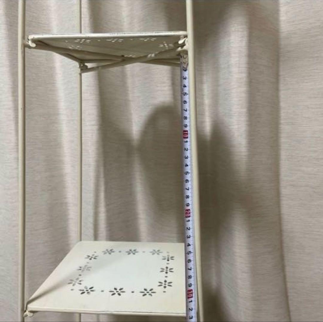 アイアン4段ラックホワイト ラック 花柄装飾　シェルフ