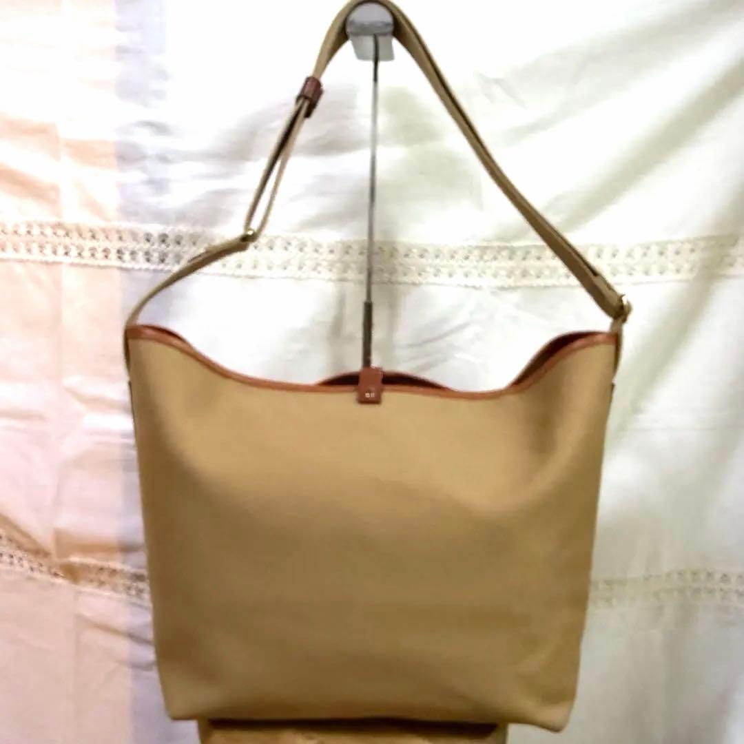 極美品◯ Brady ブレディ キンロス ショルダーバッグ ラージ 薄茶