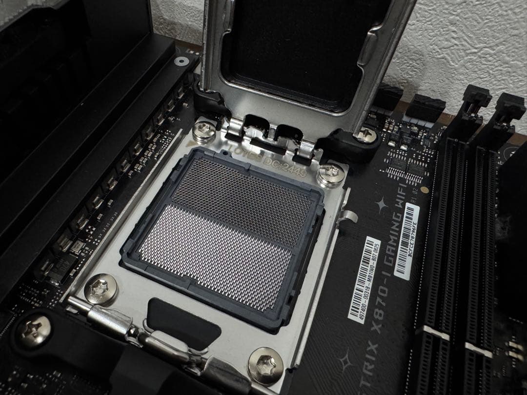 ASUS ROG STRIX X870-I GAMING WIFI 動作確認済み