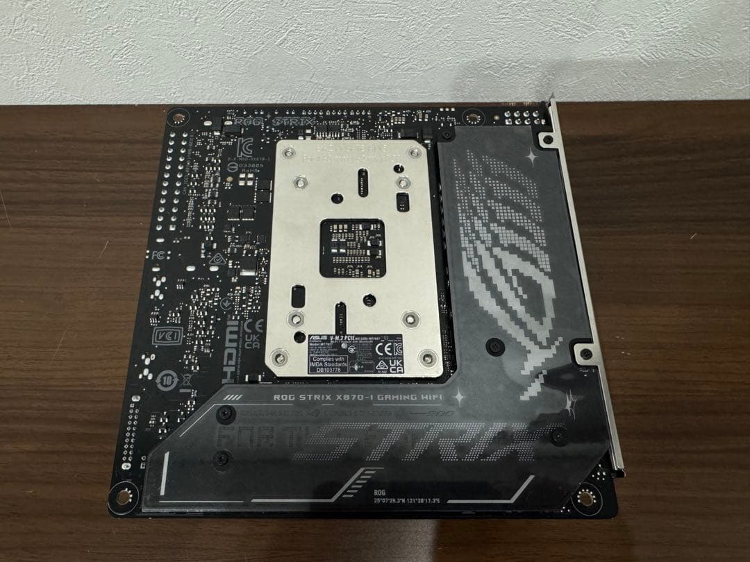 ASUS ROG STRIX X870-I GAMING WIFI 動作確認済み