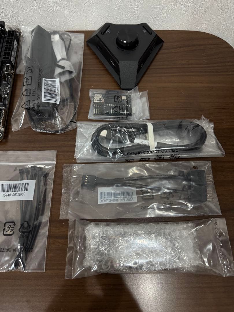 ASUS ROG STRIX X870-I GAMING WIFI 動作確認済み