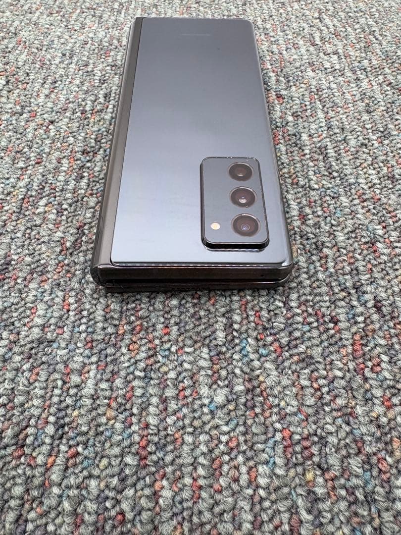 Galaxy Z Fold2 5G　256GB　スマホ　Android　970