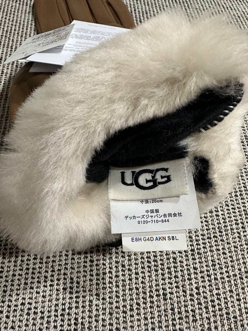 UGG 手袋Sheepskin Vent Glove