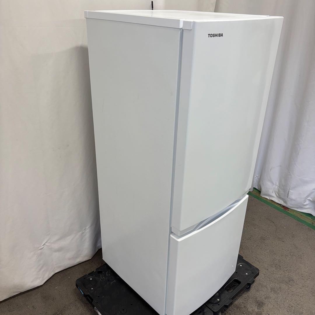 ★141　冷蔵庫　東芝　25年製　150L　一人暮らし　安い　極美品　設置無料