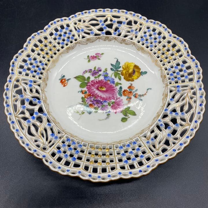 アウガルテン ウィーン釜　透かしプレート　オープンワーク　フラワー　飾り皿