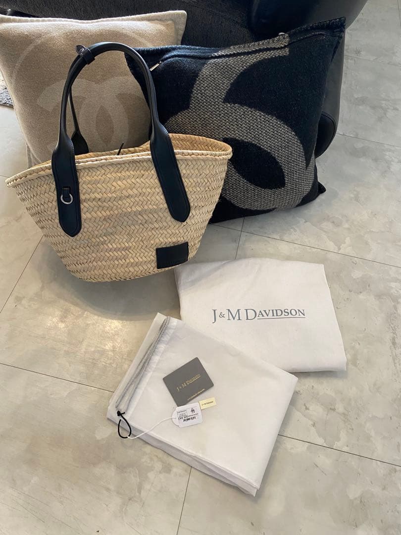 新品　完売　J&M DAVIDSON カゴバッグ　かご　ラフィア