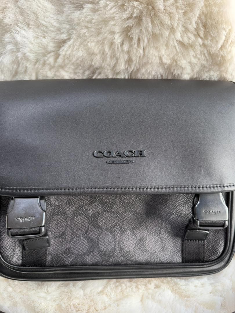 カズCOACH メッセンジャー クロスボディ シグネチャー レザーブラック