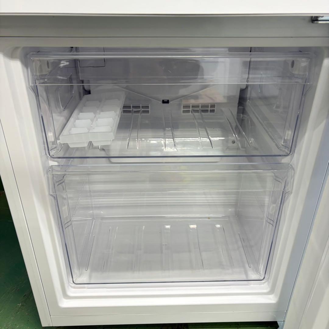 637 ホワイトカラー冷蔵庫 100L強　小型　一人暮らし　2ドア　関東配送無料