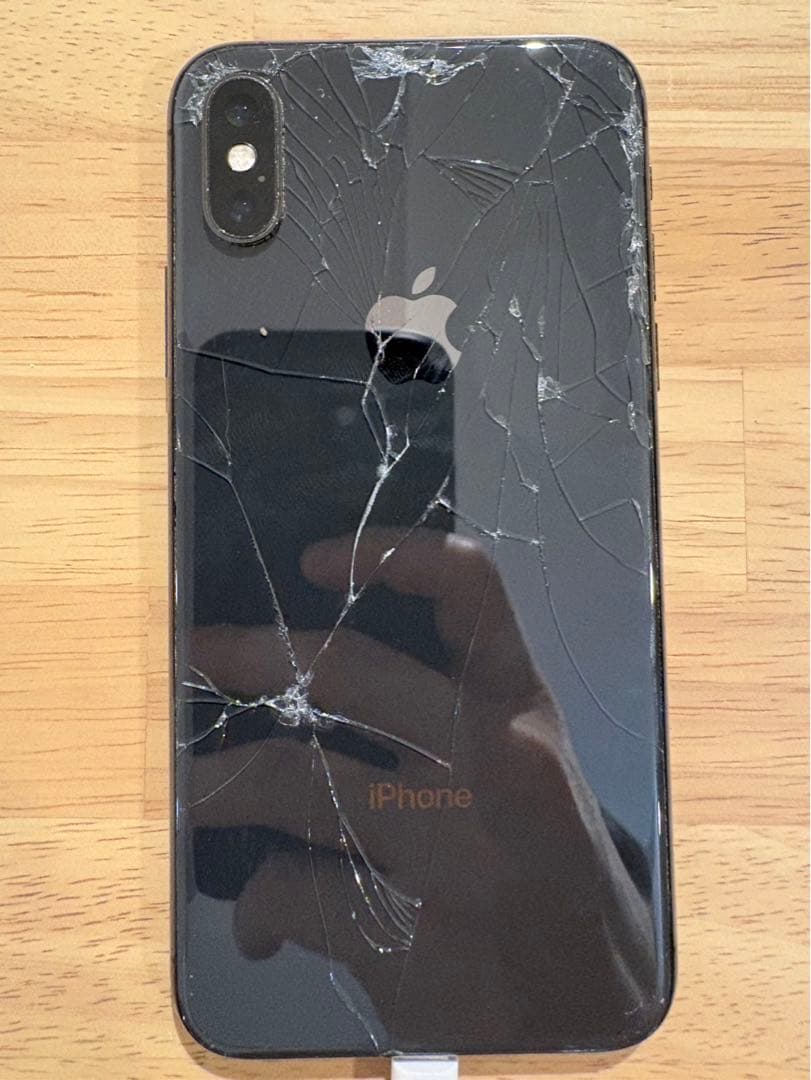 【Final SALE】iPhone XS 256GB スペースグレイ