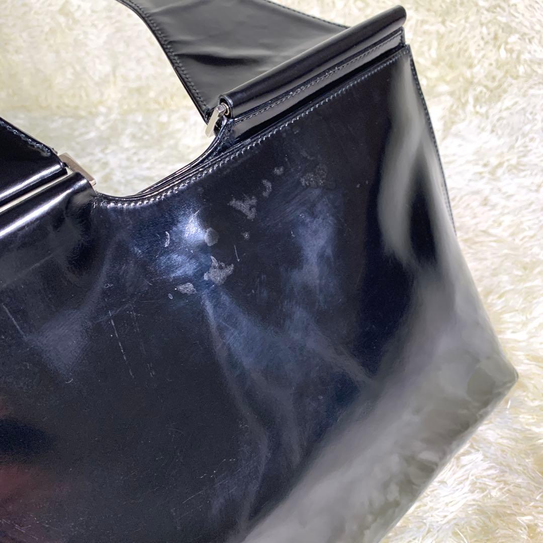 稀少 グッチ トムフォード期 90's エナメル ワンショルダーバッグ ブラック