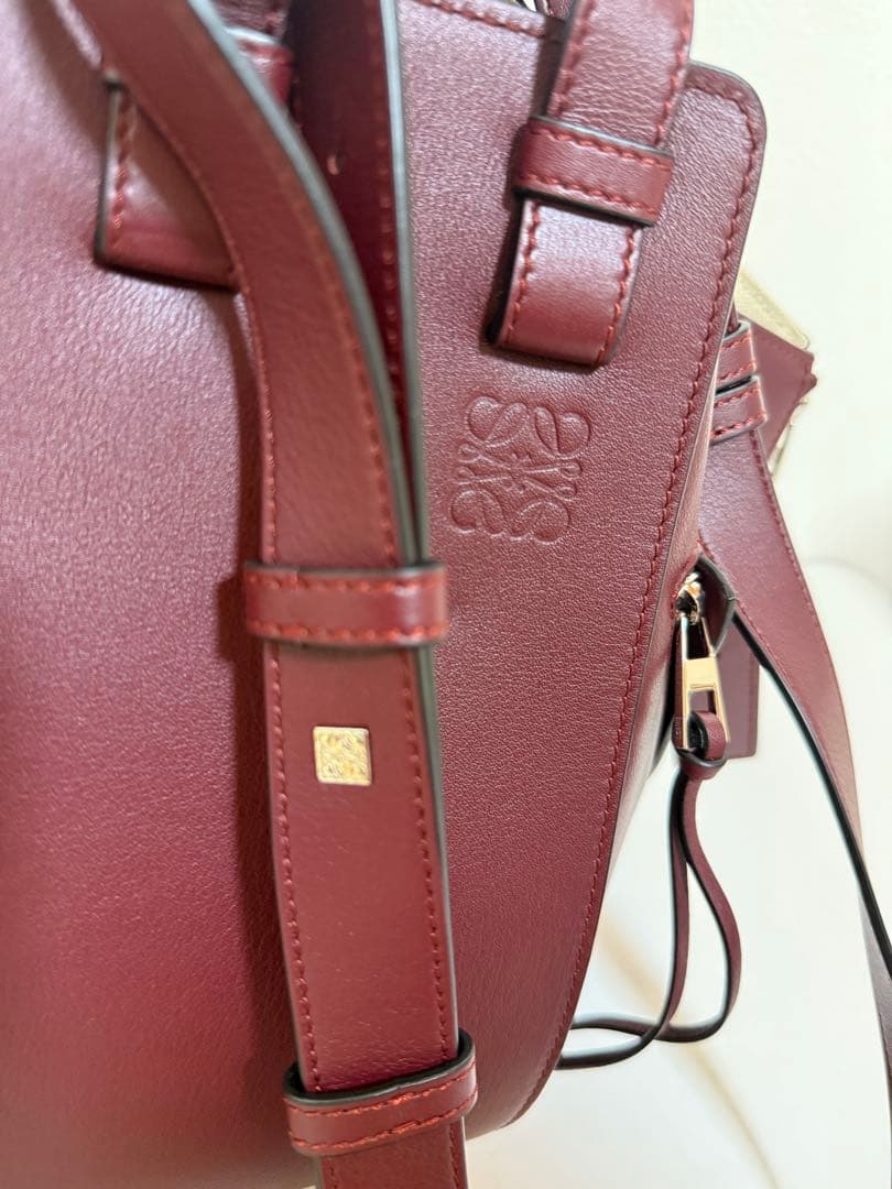 【新品未使用】☆LOEWE HAMMOCK SMALL BAG ☆バーガンディ