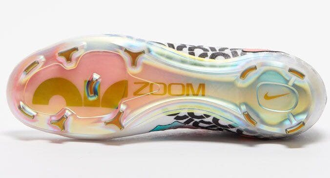 【限定品 ナイキ マーキュリアル エア ズーム ウルトラ SE FG 27cm】