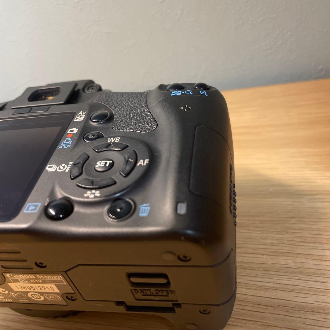 Canon Kiss X3 デジタル一眼レフ【現状品】297