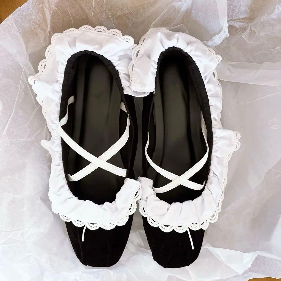 B. LACE BALLERINAS ビビィフラットバレエシューズ