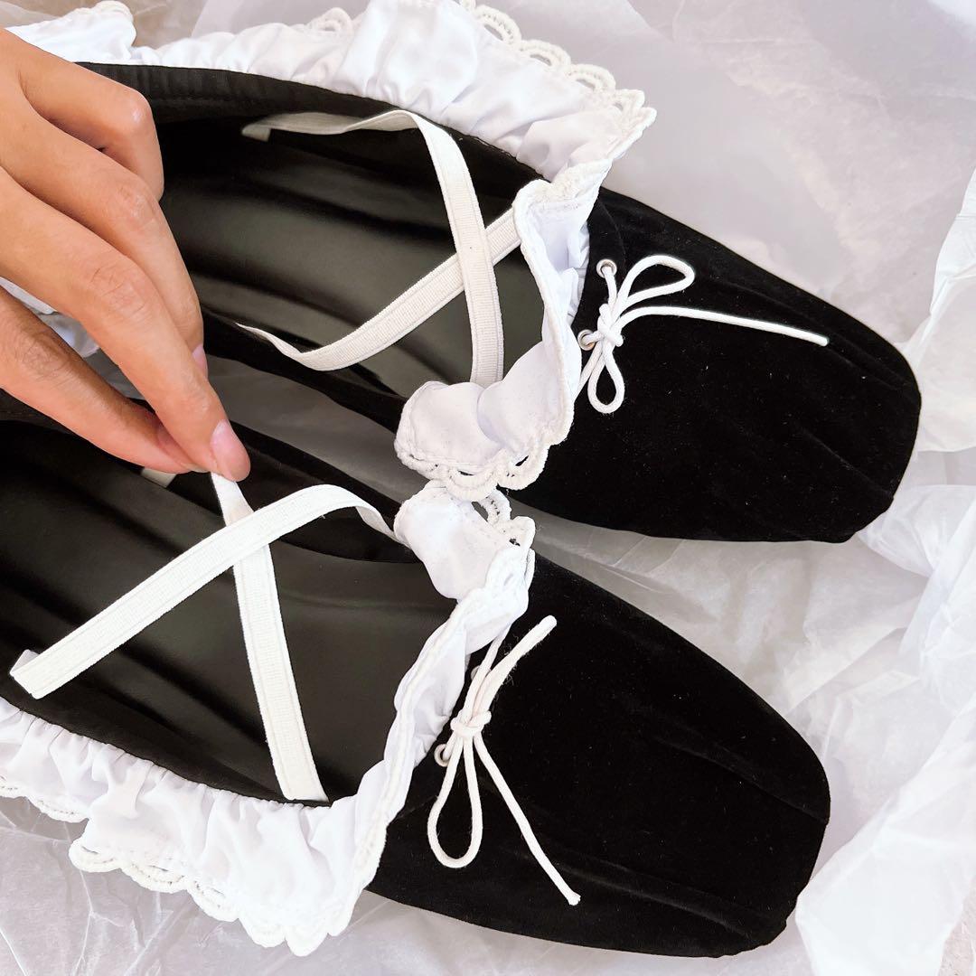 B. LACE BALLERINAS ビビィフラットバレエシューズ