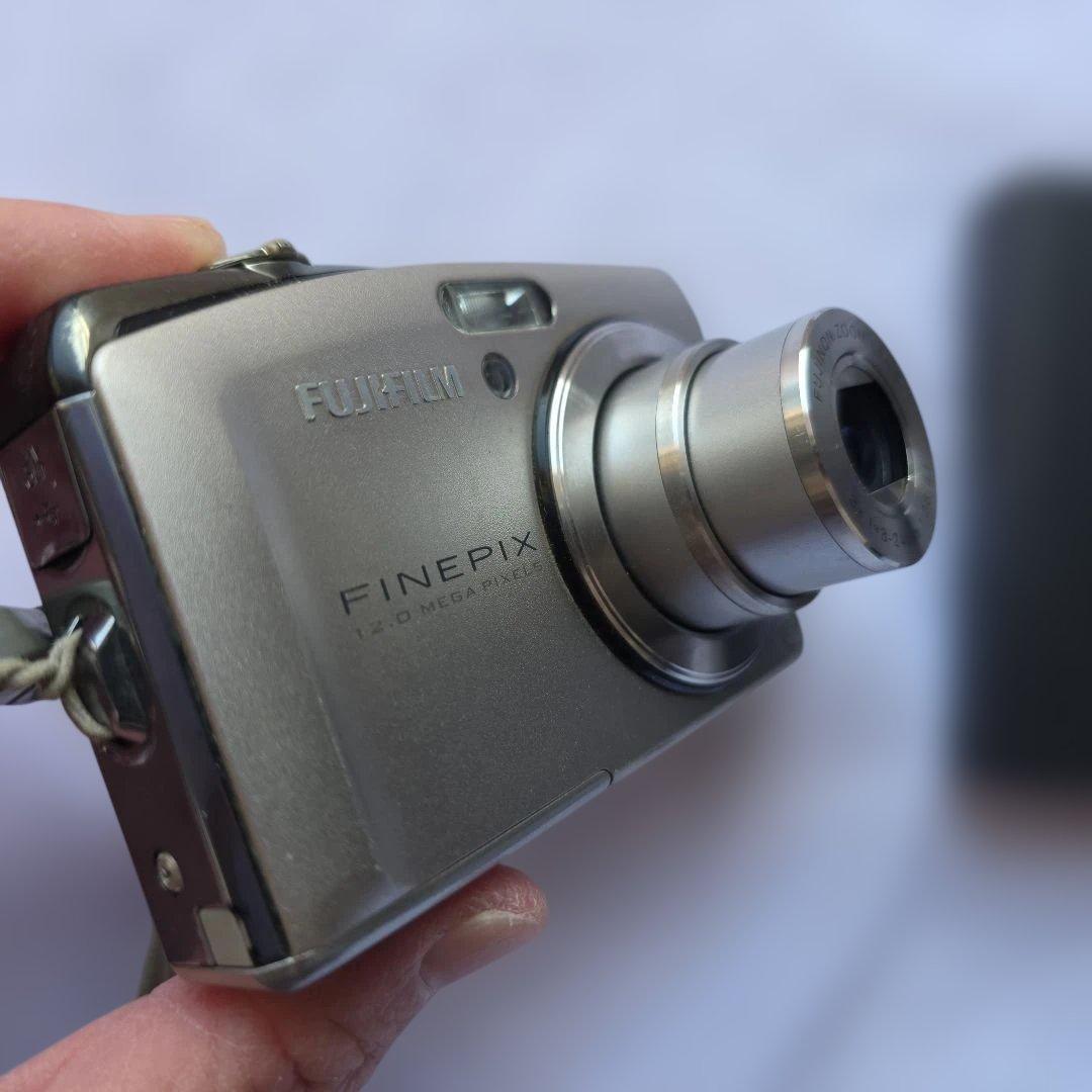 Fujifilm FinePix コンパクトデジタルカメラ 動作確認済