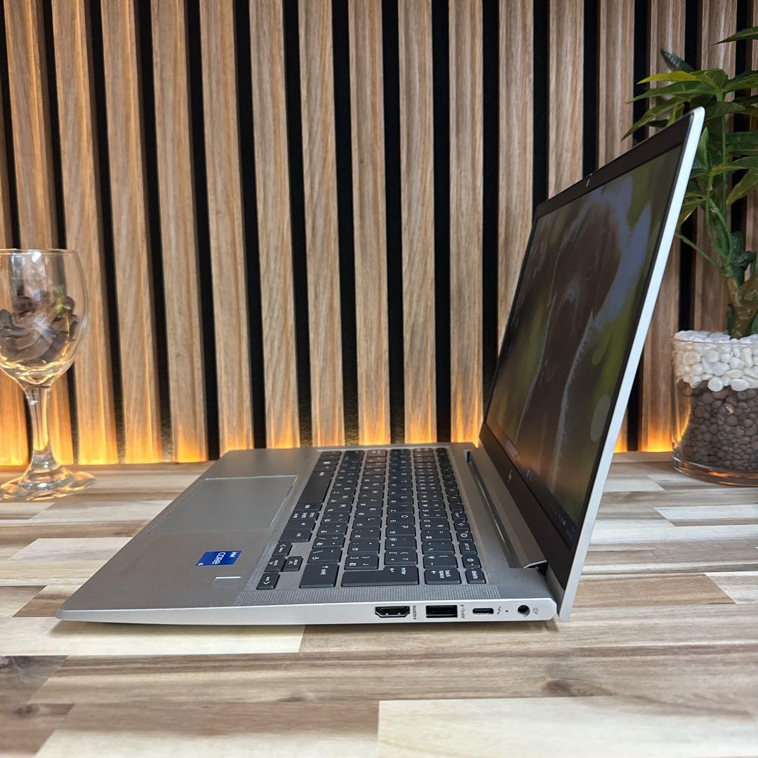 美品‼️HP Elitebook☘️2023年製☘️第13世代☘️人気ノートパソコン