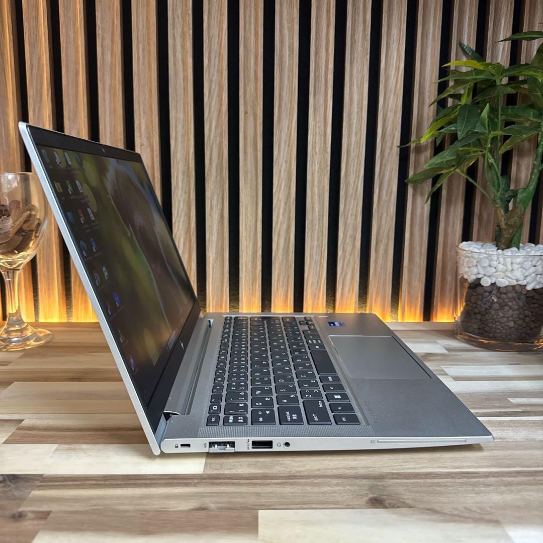 美品‼️HP Elitebook☘️2023年製☘️第13世代☘️人気ノートパソコン
