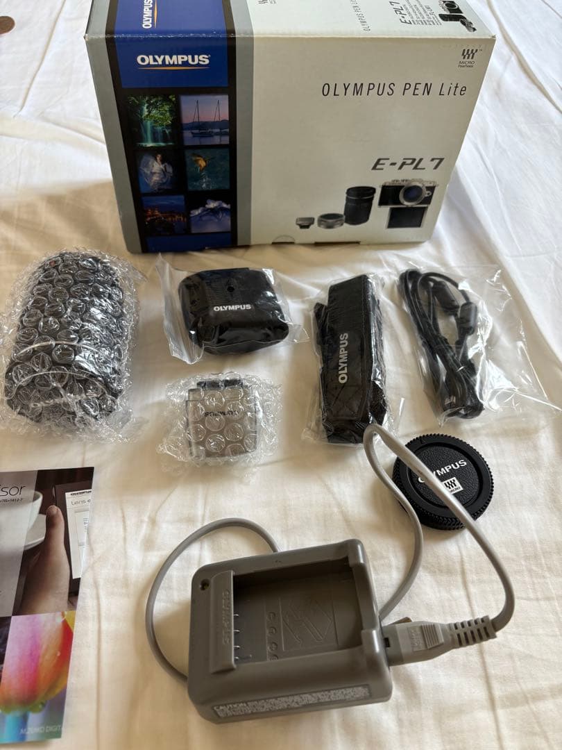 美品 オリンパス PEN E-PL7 ミラーレス一眼デジタルカメラ