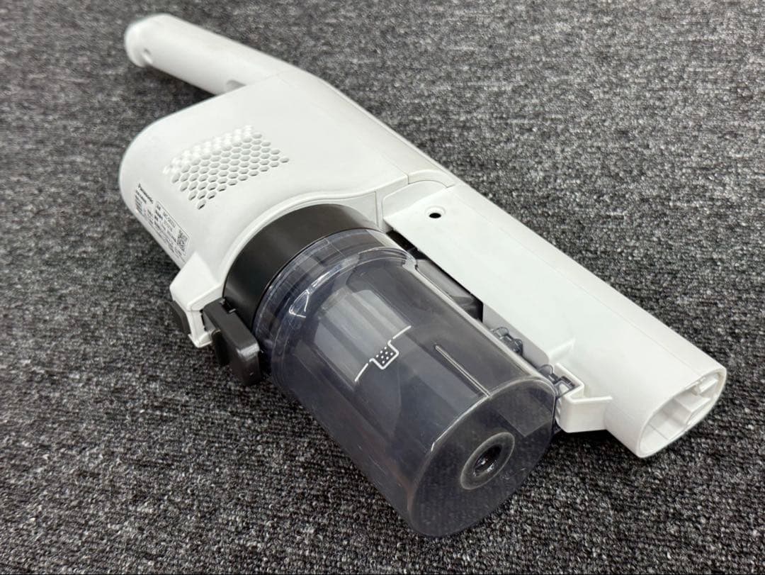 29分　2023年製Panasonic 掃除機　本体　MC-SB33J 格安中古