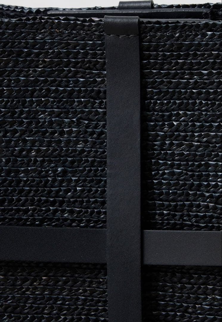 【新品:定価52800】Whim Gazette ストローショルダーバッグ 黒