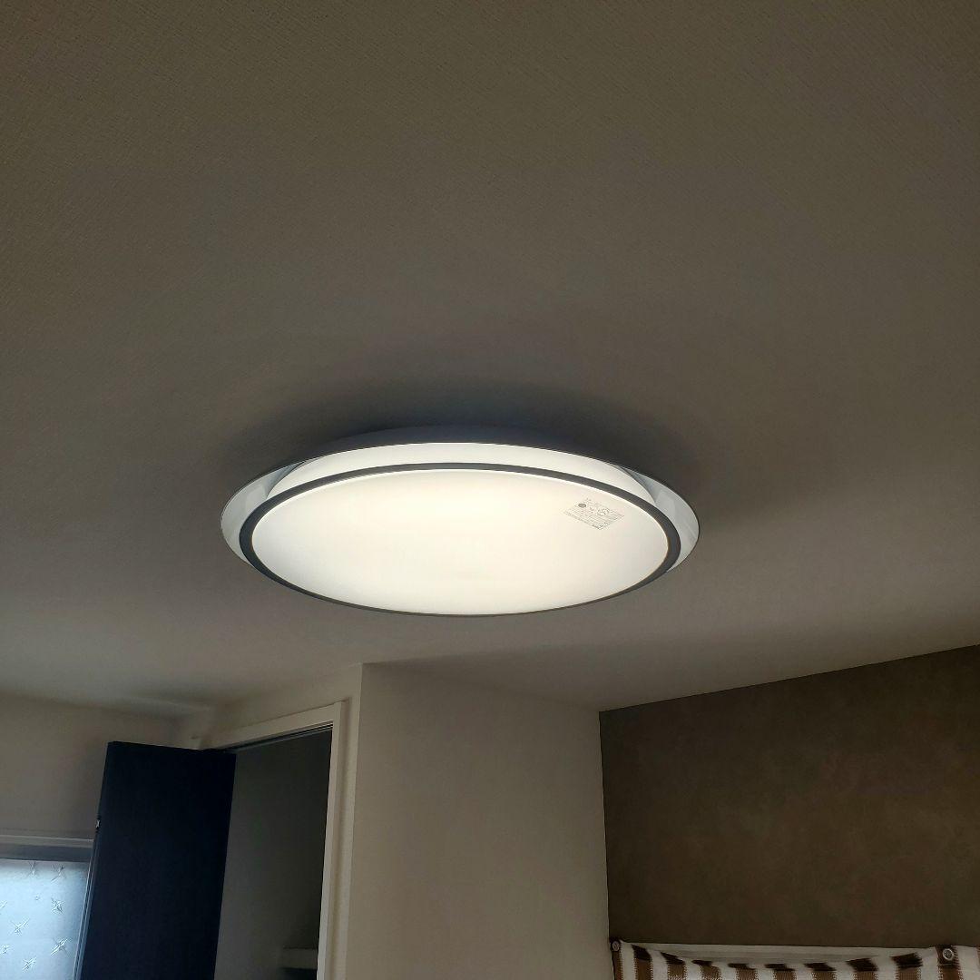 【美品】TOSHIBA LEDシーリングライト 14畳 直径63cm リモコン付