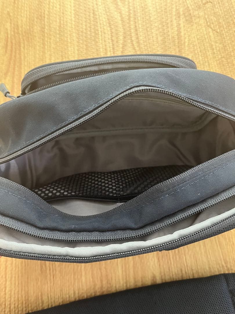 【説明書付】POMULU ポムル ヒップシート ショルダーバッグ　ネイビー