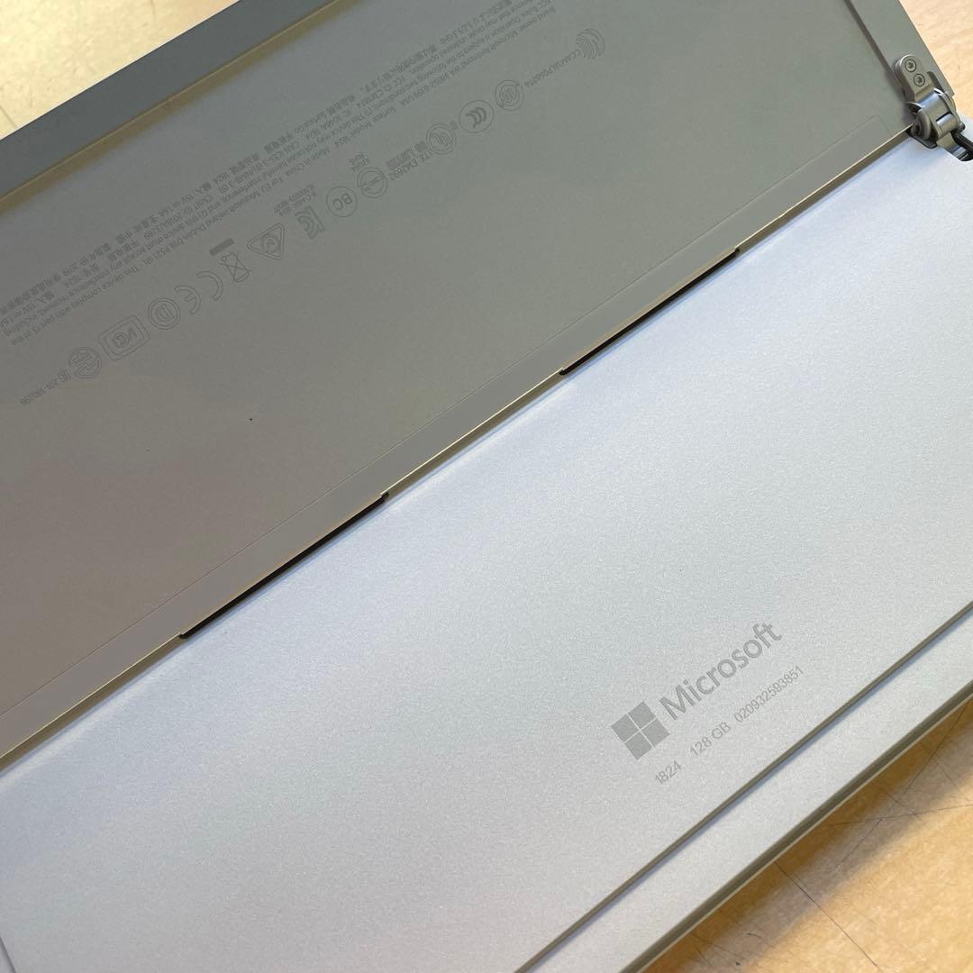 Microsoft Surface Go 128GB Model 1824 美品