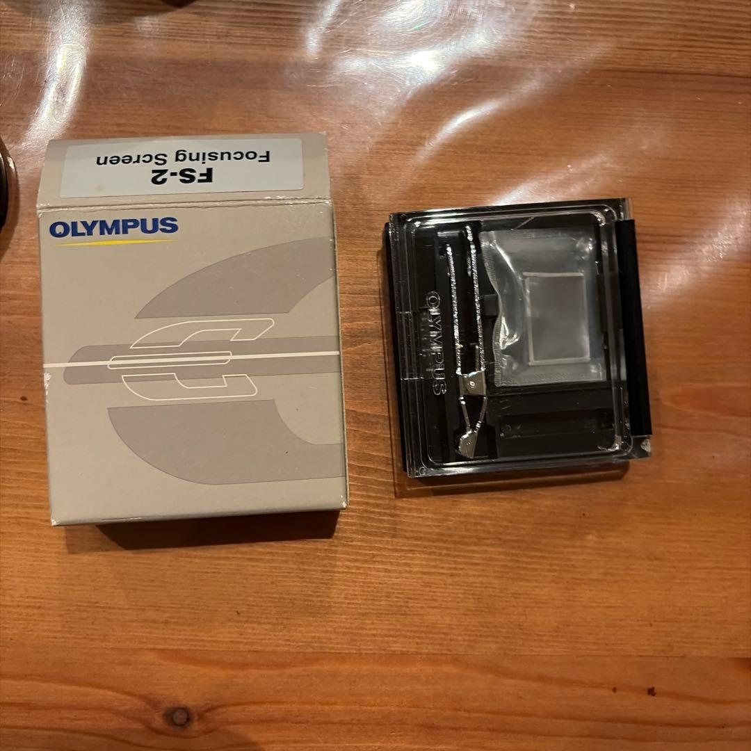 ブ*ン様 OLYMPUS E-1 OMマニュアル標準レンズf1.4とマウントアダ