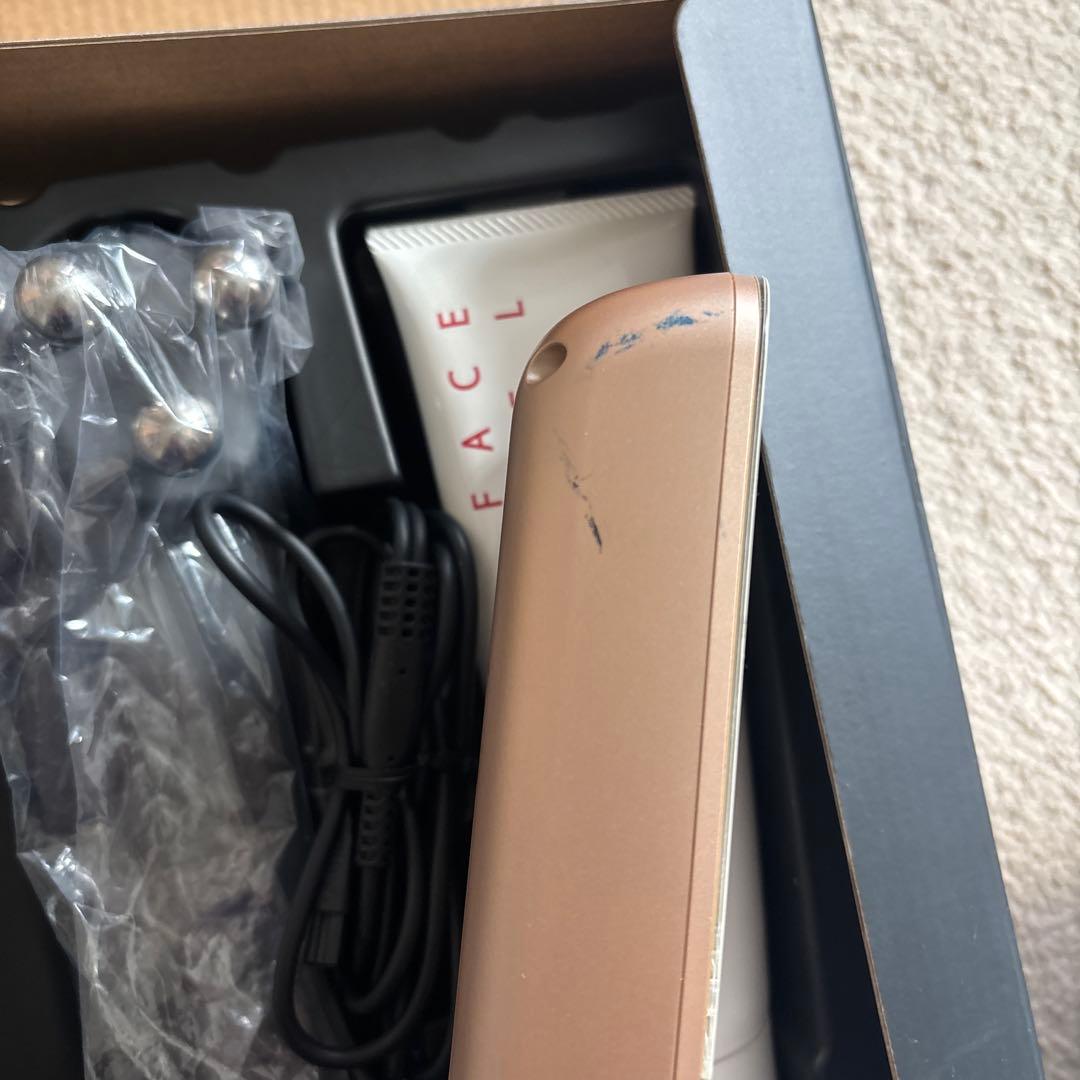 シェイプビートプレミアム EMS ダイエット 腹筋 美顔