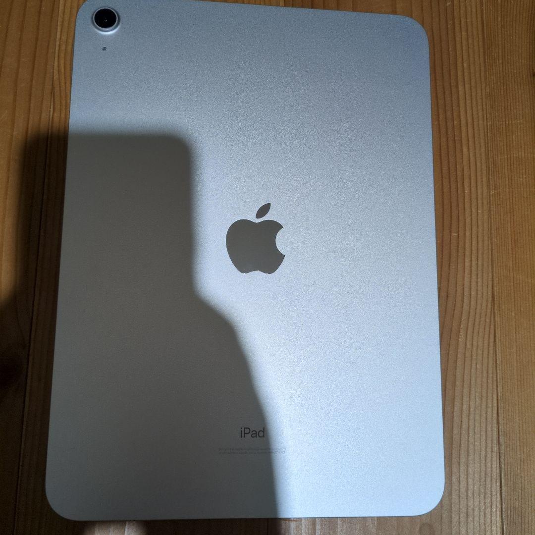 Apple iPad 第10世代　シルバー　64GB