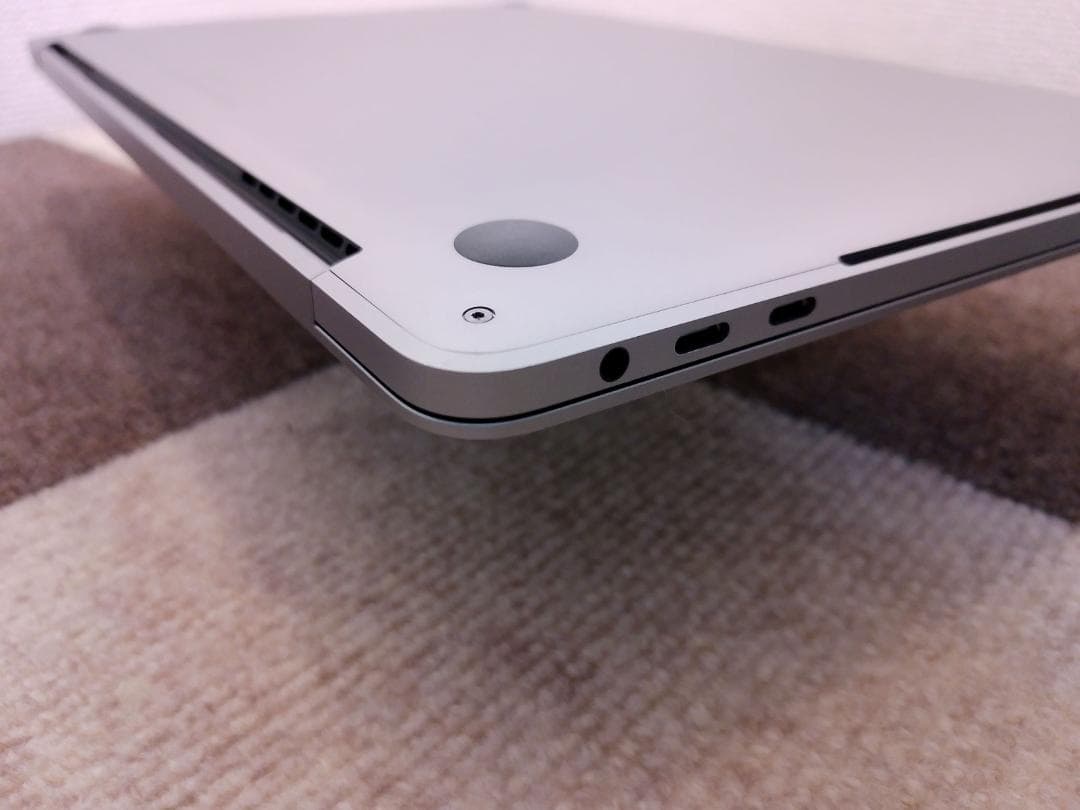 MacBook Pro 2018 A1989 i7 13㌅ バッテリー良好