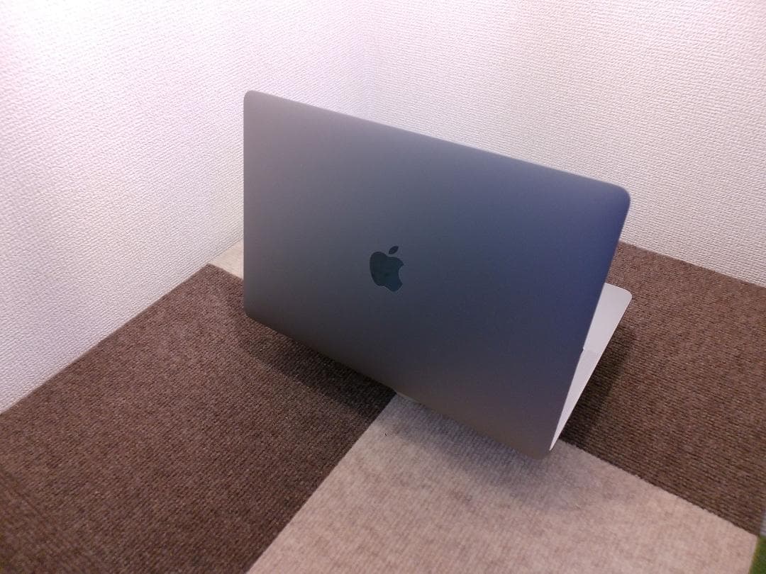 MacBook Pro 2018 A1989 i7 13㌅ バッテリー良好