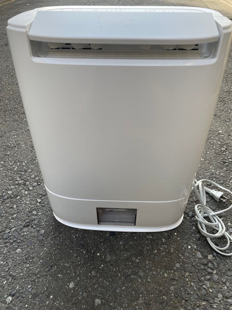 衣類乾燥除湿機F-YZU60 ホワイト 取り外し可能水タンク