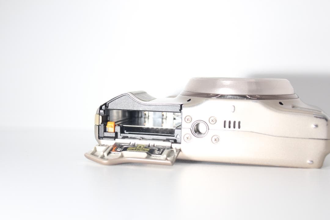 FUJIFILM F1000EXR 動作品