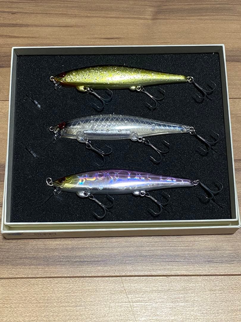 ☆新品　未使用☆レヴォニック　シンディ110SS カスタムセット　釣りフェス