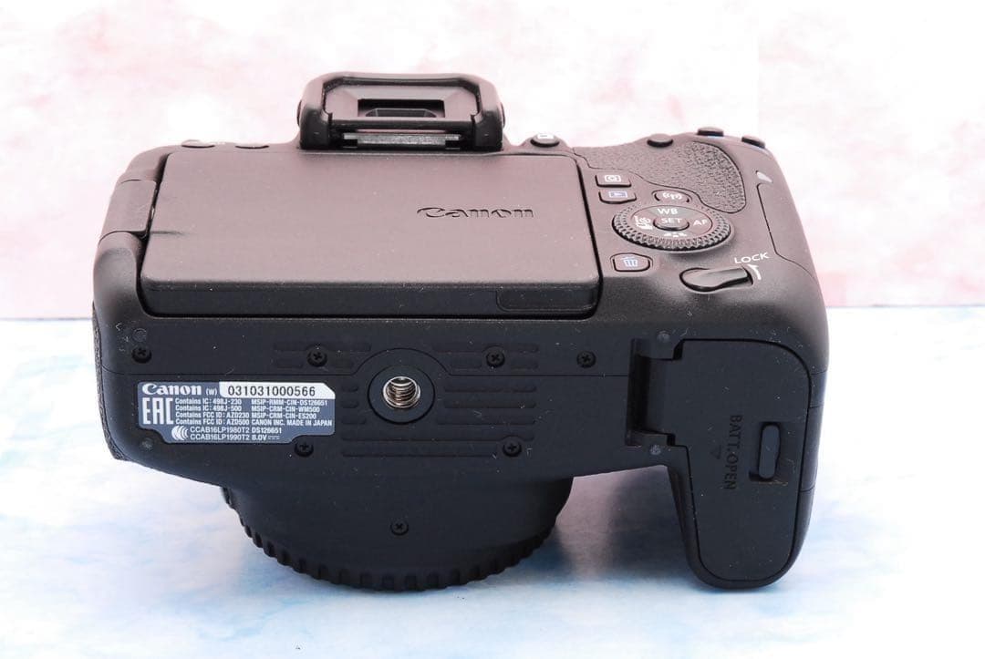 ☆キャノン EOS 9000D☆豪華Wレンズ☆Wi-Fi☆一眼レフカメラ